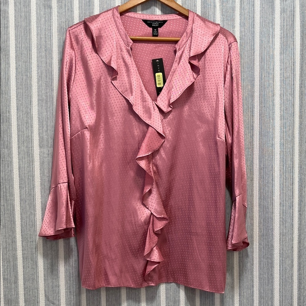 NWT Investments Women’s Plus Size 1X Riley Foxglove Pink Ruffle Front Top